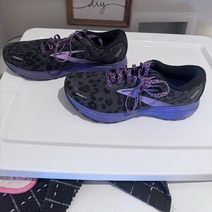 Brooks Ghost 14 in the "Electric Cheetah Run Wild" color